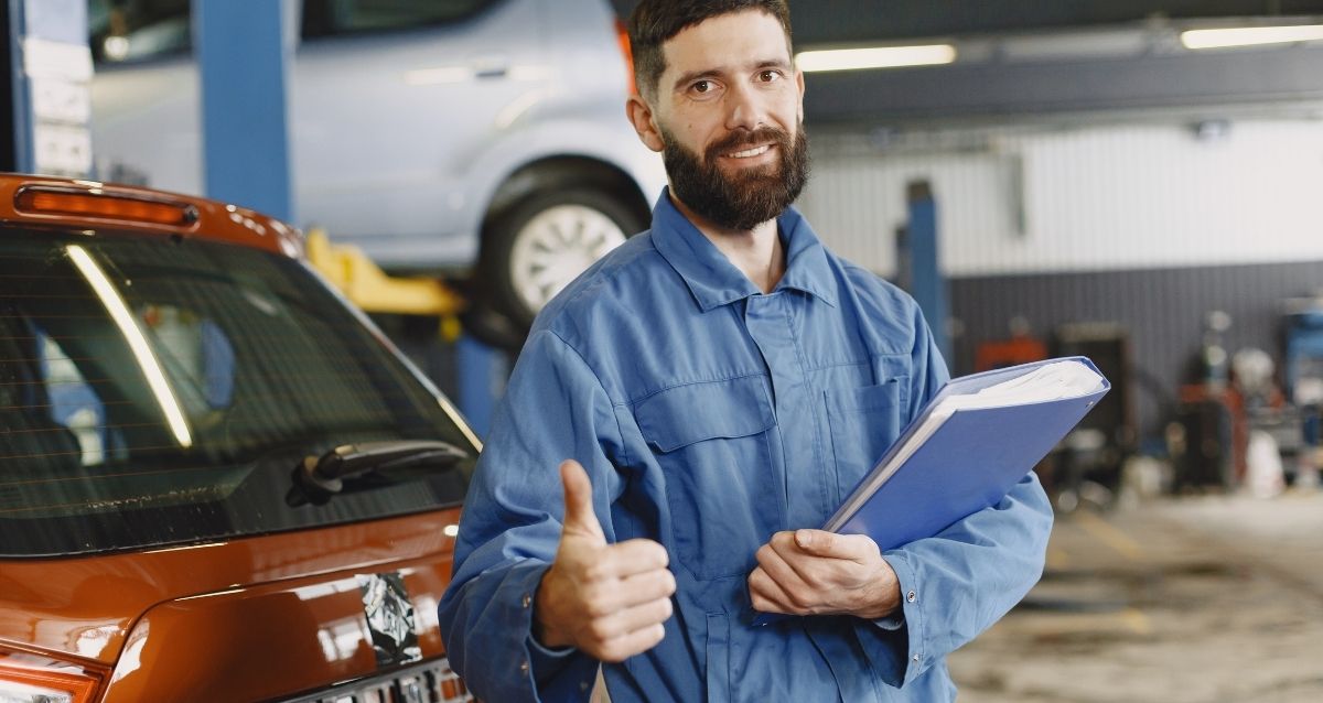 A New Resident’s Guide to Car Maintenance Laws in the UAE