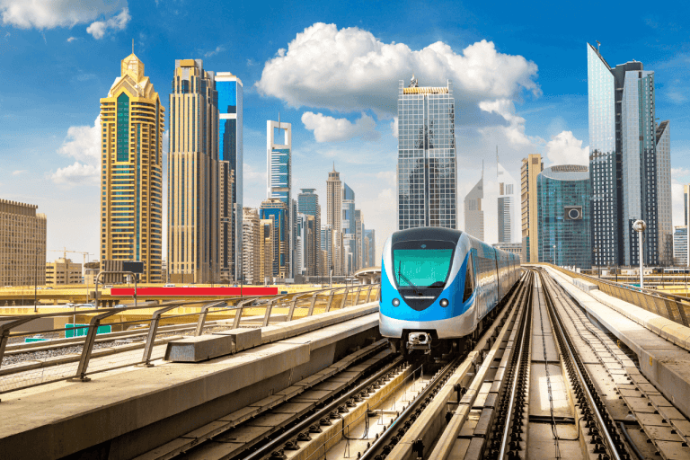 Dubai Metro Guide for Tourists: Nol Card & Map Explained